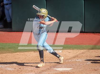 Thumbnail 1 in Lake Creek vs. Georgetown (UIL 5A State Championship) photogallery.
