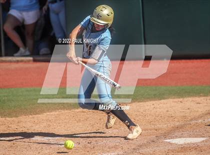 Thumbnail 2 in Lake Creek vs. Georgetown (UIL 5A State Championship) photogallery.