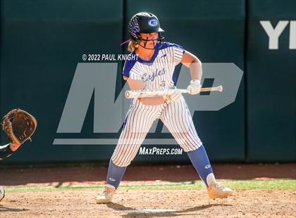 Thumbnail 3 in Lake Creek vs. Georgetown (UIL 5A State Championship) photogallery.