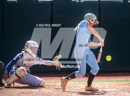 Thumbnail 1 in Lake Creek vs. Georgetown (UIL 5A State Championship) photogallery.