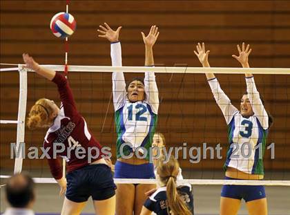 Thumbnail 3 in Tri-City Christian vs. Branson (CIF D5 State Final) photogallery.