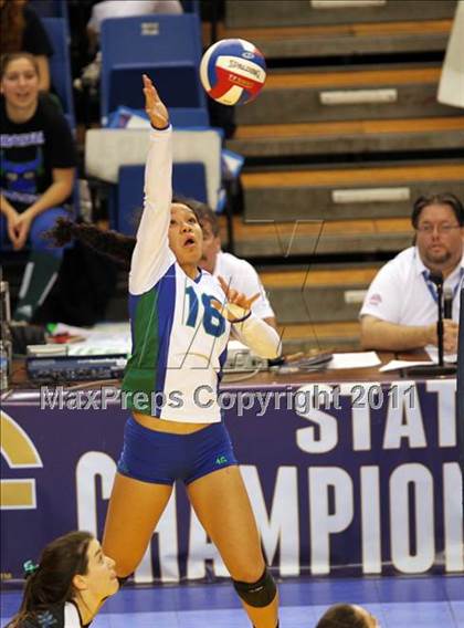 Thumbnail 2 in Tri-City Christian vs. Branson (CIF D5 State Final) photogallery.
