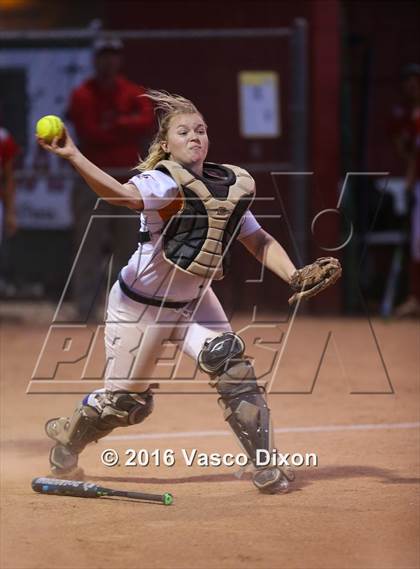 Thumbnail 2 in Thunderbird @ Agua Fria photogallery.