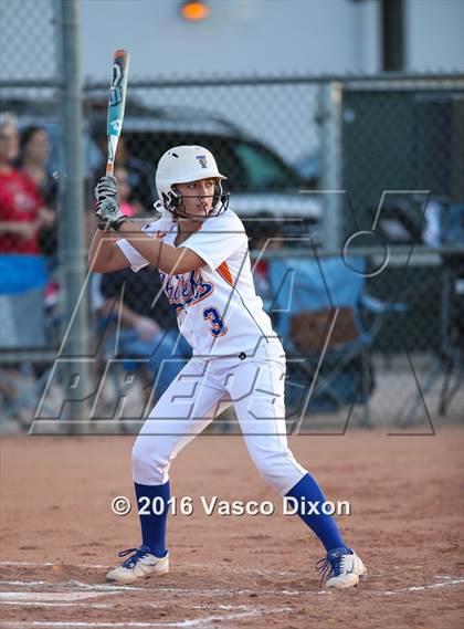 Thumbnail 3 in Thunderbird @ Agua Fria photogallery.
