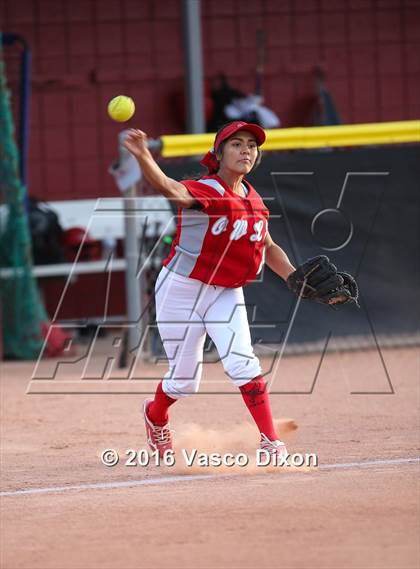 Thumbnail 1 in Thunderbird @ Agua Fria photogallery.