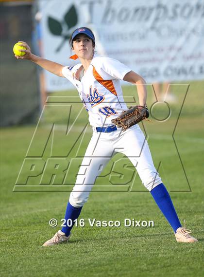 Thumbnail 3 in Thunderbird @ Agua Fria photogallery.