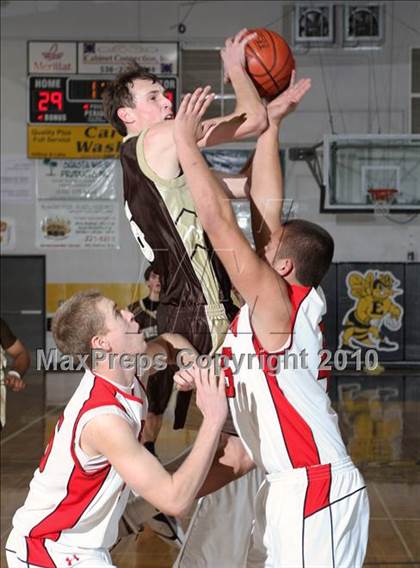 Thumbnail 1 in Foothill vs. Yuba City (Hornet Classic) photogallery.