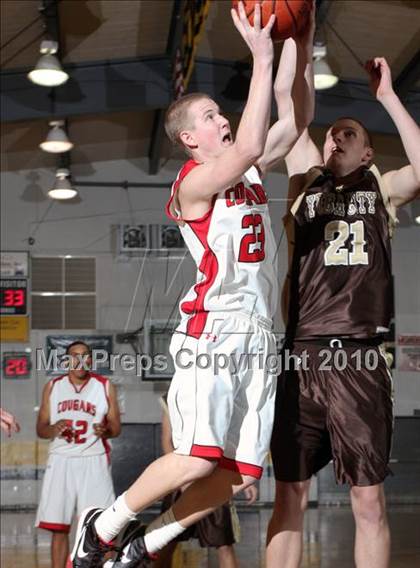 Thumbnail 1 in Foothill vs. Yuba City (Hornet Classic) photogallery.