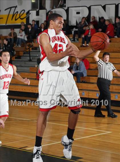 Thumbnail 1 in Foothill vs. Yuba City (Hornet Classic) photogallery.