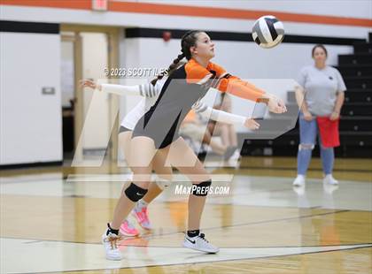 Thumbnail 3 in Berne Union @ Amanda-Clearcreek photogallery.