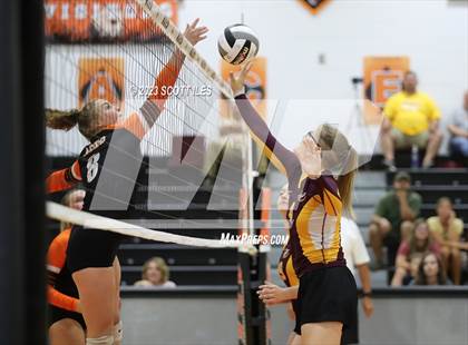 Thumbnail 3 in Berne Union @ Amanda-Clearcreek photogallery.