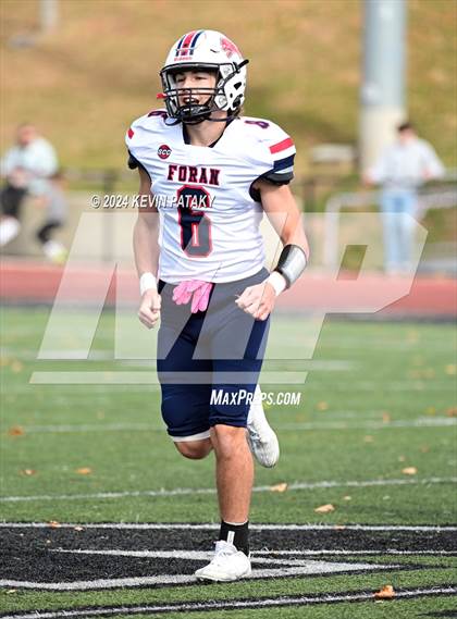 Thumbnail 3 in Foran @ Xavier photogallery.