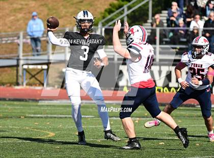 Thumbnail 2 in Foran @ Xavier photogallery.