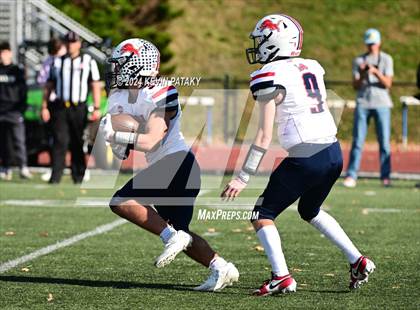 Thumbnail 2 in Foran @ Xavier photogallery.