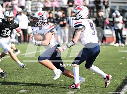 Thumbnail 3 in Foran @ Xavier photogallery.