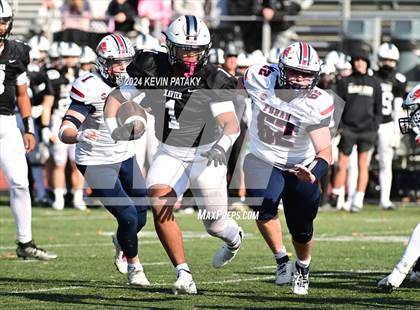 Thumbnail 2 in Foran @ Xavier photogallery.