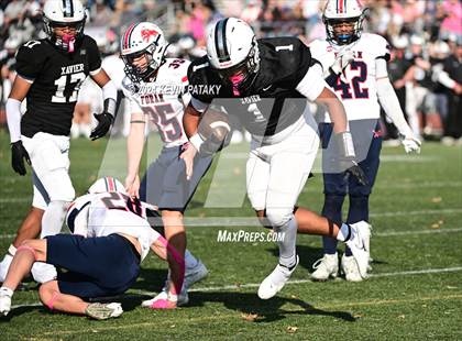 Thumbnail 1 in Foran @ Xavier photogallery.