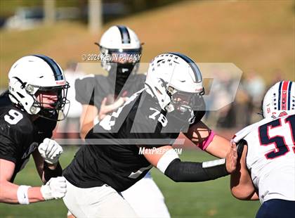 Thumbnail 1 in Foran @ Xavier photogallery.
