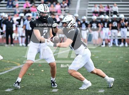 Thumbnail 2 in Foran @ Xavier photogallery.
