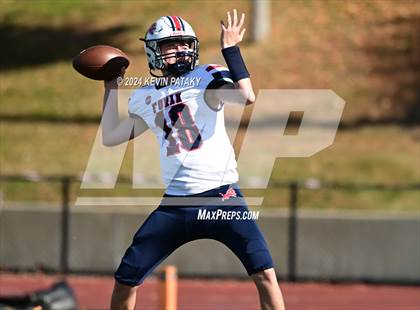 Thumbnail 3 in Foran @ Xavier photogallery.