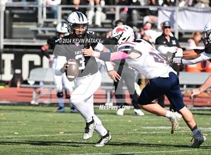 Thumbnail 3 in Foran @ Xavier photogallery.