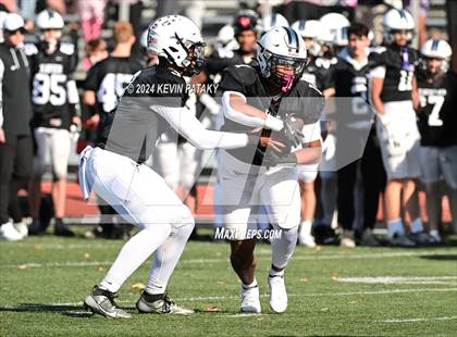 Thumbnail 3 in Foran @ Xavier photogallery.