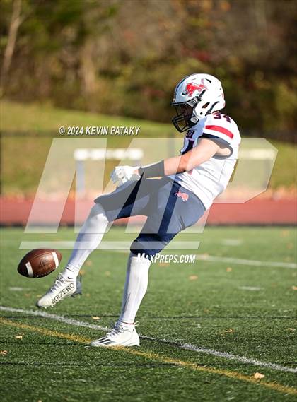 Thumbnail 3 in Foran @ Xavier photogallery.