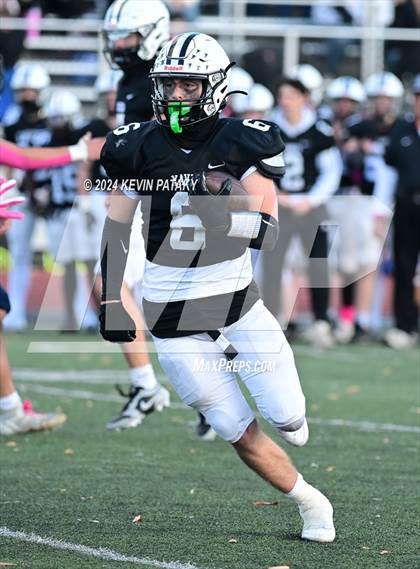Thumbnail 3 in Foran @ Xavier photogallery.