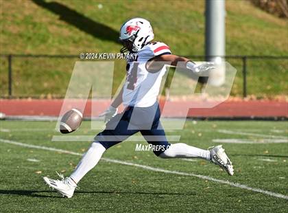 Thumbnail 3 in Foran @ Xavier photogallery.