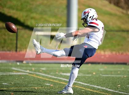 Thumbnail 3 in Foran @ Xavier photogallery.