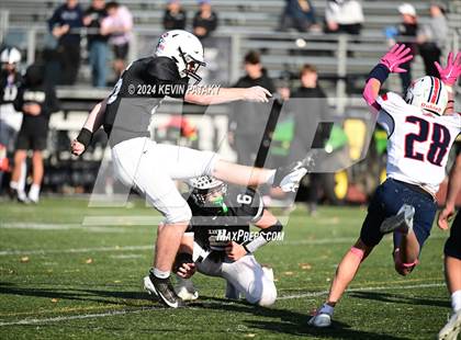 Thumbnail 1 in Foran @ Xavier photogallery.