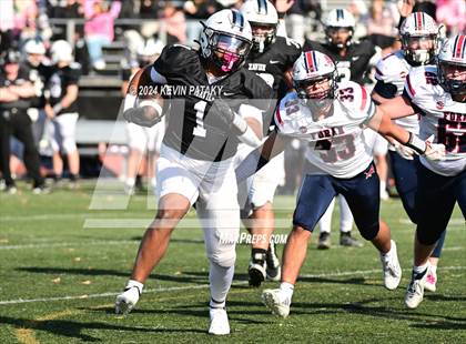 Thumbnail 2 in Foran @ Xavier photogallery.