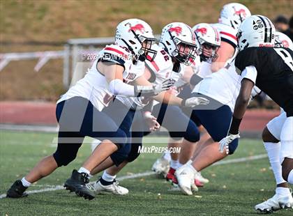 Thumbnail 2 in Foran @ Xavier photogallery.