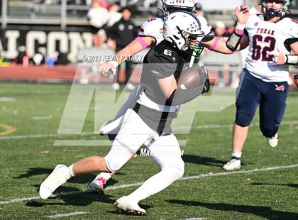 Thumbnail 3 in Foran @ Xavier photogallery.