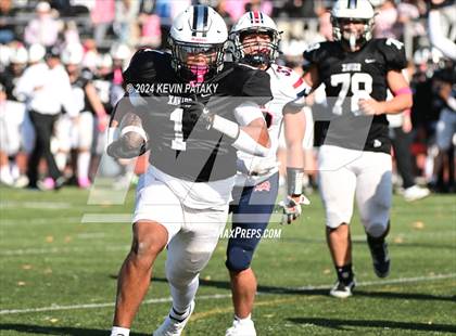 Thumbnail 1 in Foran @ Xavier photogallery.