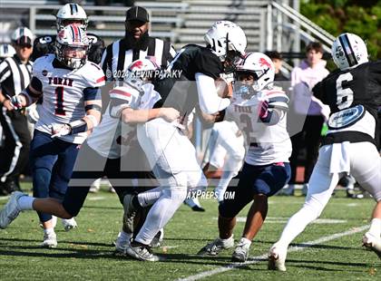 Thumbnail 2 in Foran @ Xavier photogallery.