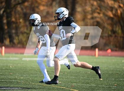 Thumbnail 3 in Foran @ Xavier photogallery.