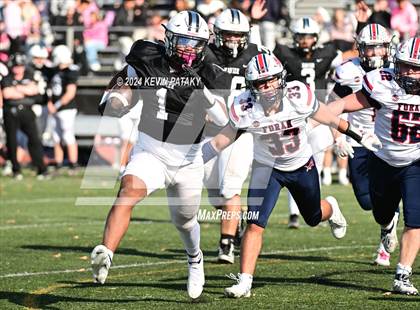 Thumbnail 3 in Foran @ Xavier photogallery.