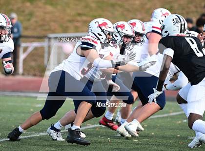 Thumbnail 3 in Foran @ Xavier photogallery.