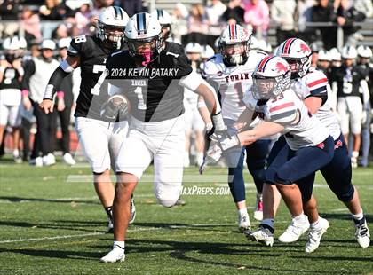 Thumbnail 3 in Foran @ Xavier photogallery.