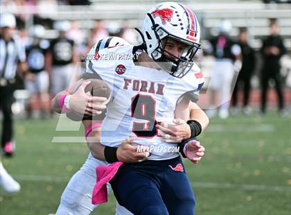 Thumbnail 3 in Foran @ Xavier photogallery.