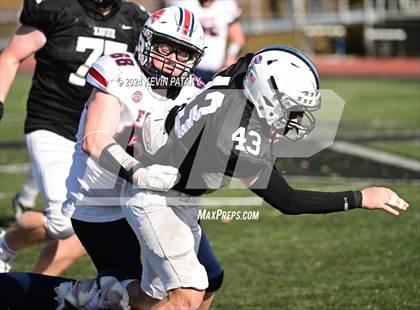 Thumbnail 2 in Foran @ Xavier photogallery.