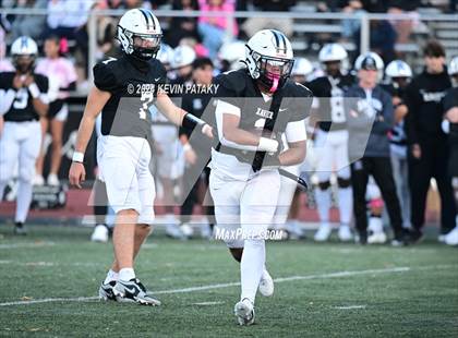 Thumbnail 3 in Foran @ Xavier photogallery.