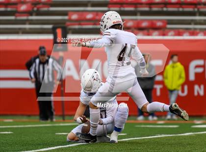 Thumbnail 2 in Corner Canyon vs. Lone Peak (UHSAA 6A Final) photogallery.