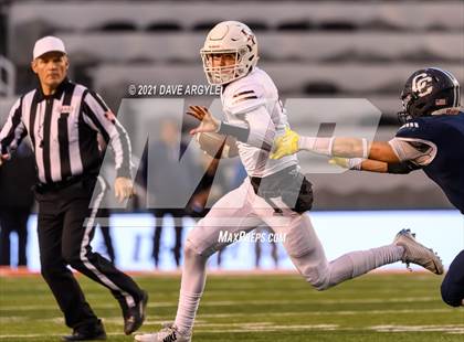 Thumbnail 2 in Corner Canyon vs. Lone Peak (UHSAA 6A Final) photogallery.