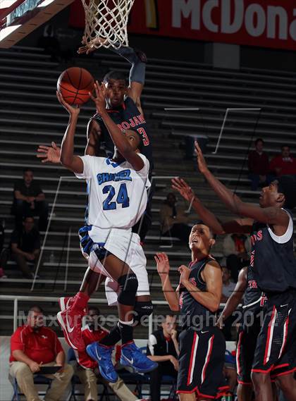Thumbnail 1 in Chavez vs. South Houston (McDonald's Texas Invitational) photogallery.