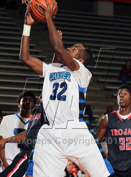 Thumbnail 1 in Chavez vs. South Houston (McDonald's Texas Invitational) photogallery.