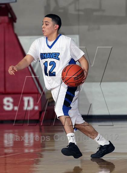 Thumbnail 2 in Chavez vs. South Houston (McDonald's Texas Invitational) photogallery.