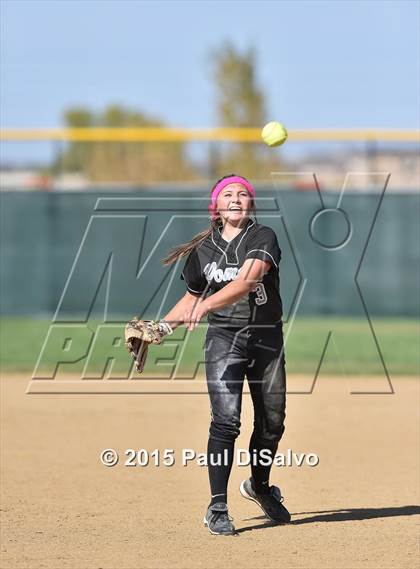 Thumbnail 2 in Chaparral vs. Pomona photogallery.