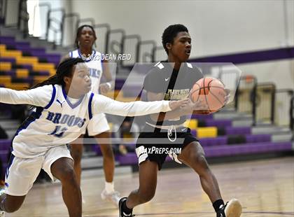 Thumbnail 3 in Brooks vs Madison Academy (Bob Hambric Shootout) photogallery.
